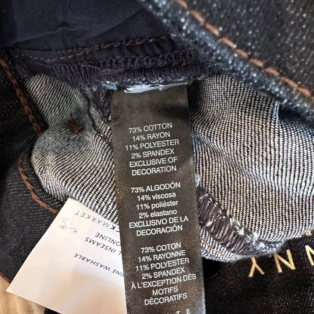 White House Black Market Size 6 The Mid Rise Skinny Flare Jeans in Dark Wash - Picture 7 of 10